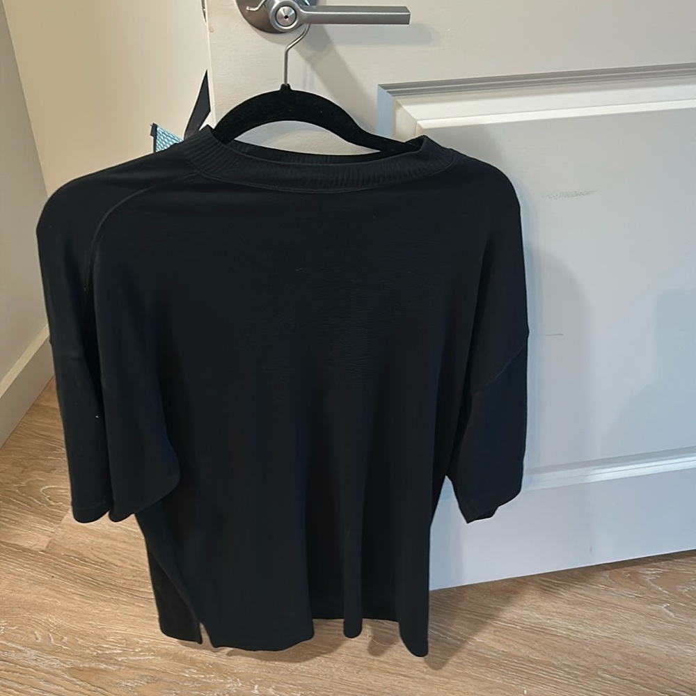 Black silk Tallia sweater short sleeve